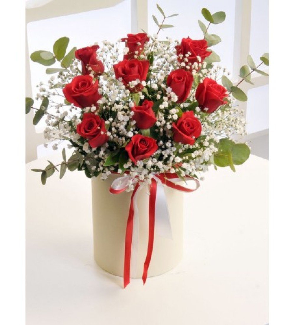 manavgat kutuda 11 kırmızı gül side sevgiliye hediye aşk gülleri özel gül kutusu